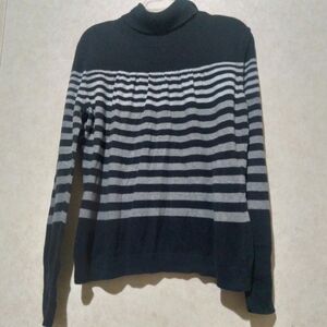 A.N.A.  A New Approach black and gray stripe sweater size XL
